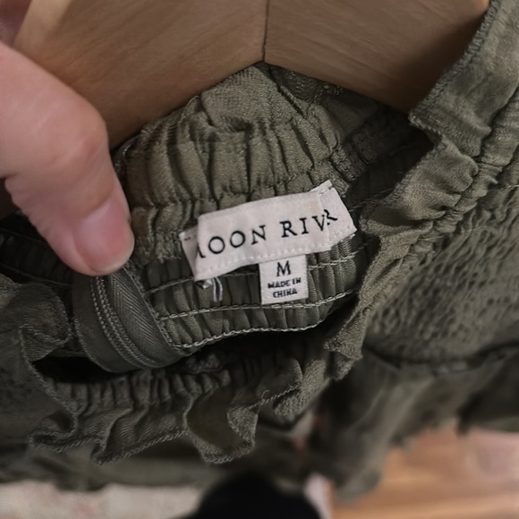 MOON RIVER - Olive Green Fall Dress - Picture 5 of 5